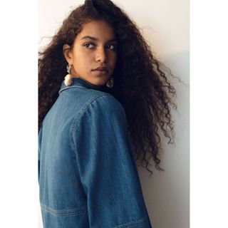 H&M(เอชแอนด์เอ็ม) เสื้อเชิ้ตเดนิม Women Denim shirt 1316698_…