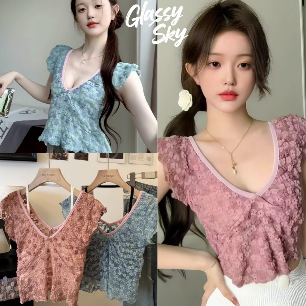 Glassy Sky พร้อมส่ง เสื้อไหมพรมแขนสั้น คอวี ดีเทลลายดอกไม้สีพาสเทลน่ารักใส่ง่าย (U232)