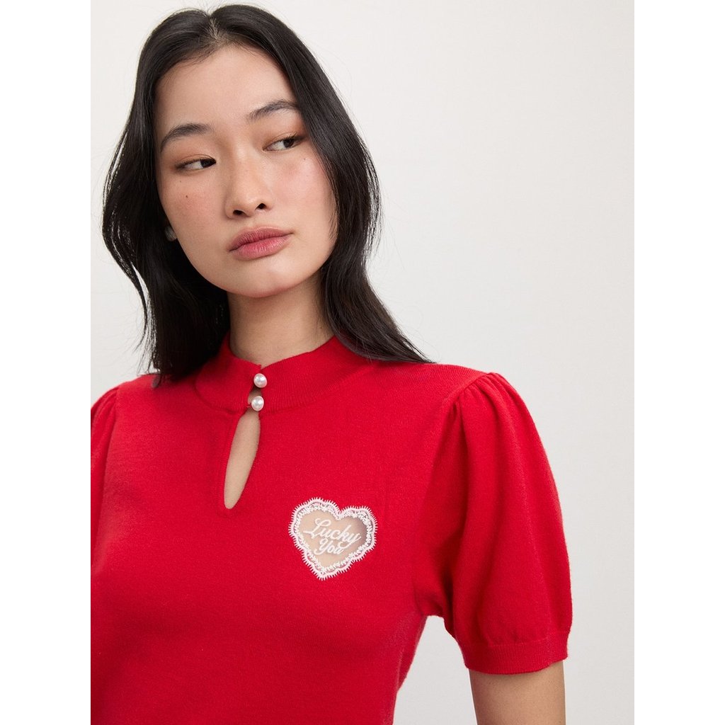 [Pomelo] เสื้อถักดีเทลคัทเอ้าท์รูปหัวใจ / Heart Cut Out Knit Top