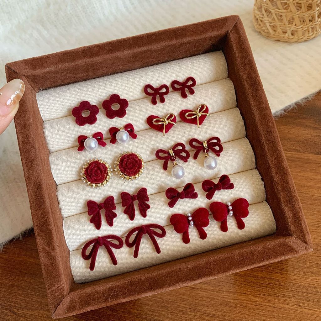 ต่างหูโบว์เข็มเงินสำหรับเทศกาลตรุษจีนและงานแต่งงาน พร้อมสไตล์ปีใหม่