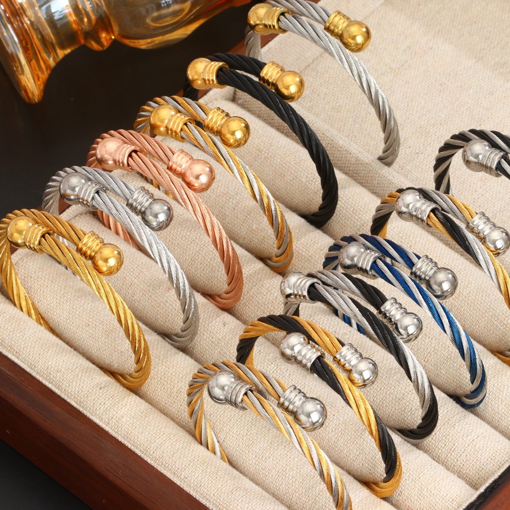 สร้อยข้อมือปรับขนาดได้ สไตล์พังก์ย้อนยุค สีทองจากเหล็กไทเทเนียม เหมาะสำหรับผู้ชาย