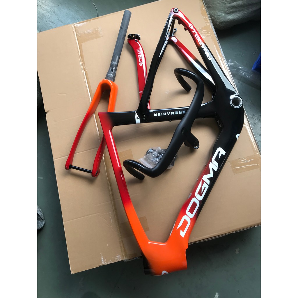 2025 ออกแบบใหม่ F กรอบคาร์บอนไฟเบอร์กรอบจักรยานเสือหมอบดิสก์เบรก/Rim เบรคสนับสนุน Di2