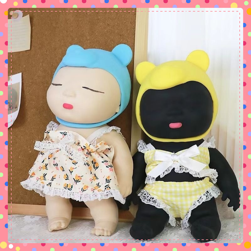 🔥ตุ๊กตาสีดําขนาดใหญ่ของ เสี่ยวฉีกง หยิกน่ารักตลกตลกของเล่นตุ๊กตาเด็กเด็กทรายชาร์จสามารถหยิกรูปร่างบีบอัด