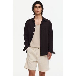 H&M(เอชแอนด์เอ็ม) กางเกงขาสั้นผสมผ้าลินินทรงปกติ Men Regular…