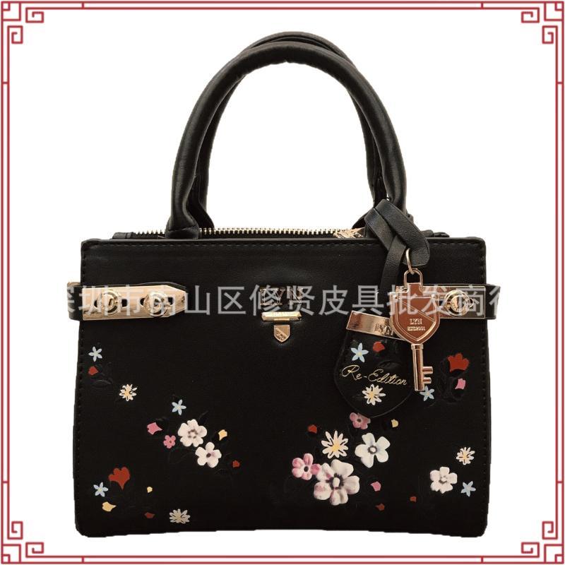 [TIEM TUI NHA NA] BOTANIC TOTE S 2025LYN BOX Bag
