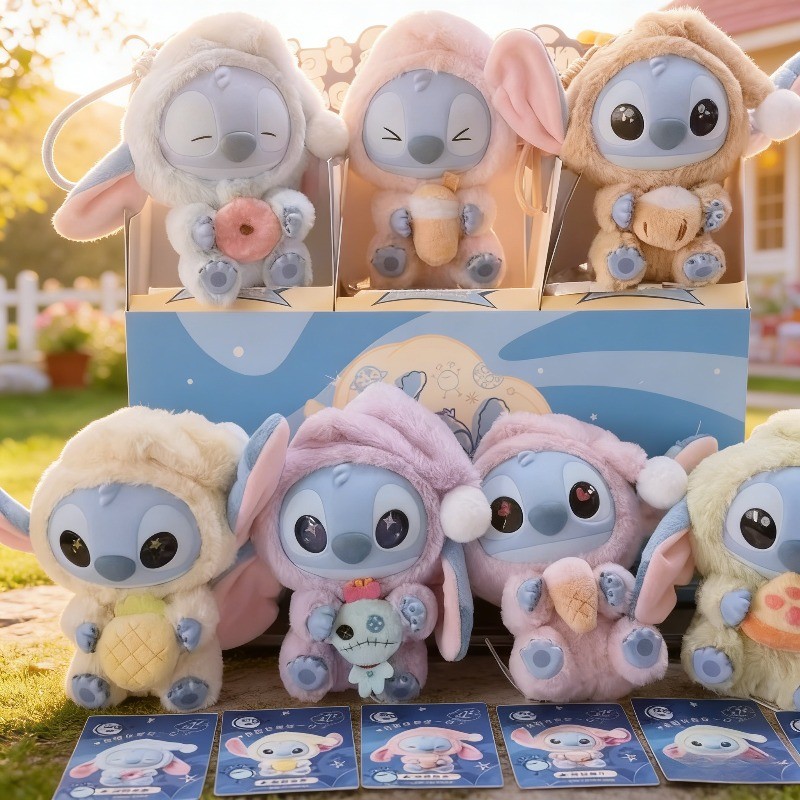 น่ารักStitchพวงกุญแจตุ๊กตาชุดนอนชุดนุ่มยัดตุ๊กตากระเป๋าจี้กระเป๋าเป้สะพายหลังCharmสําหรับแฟน