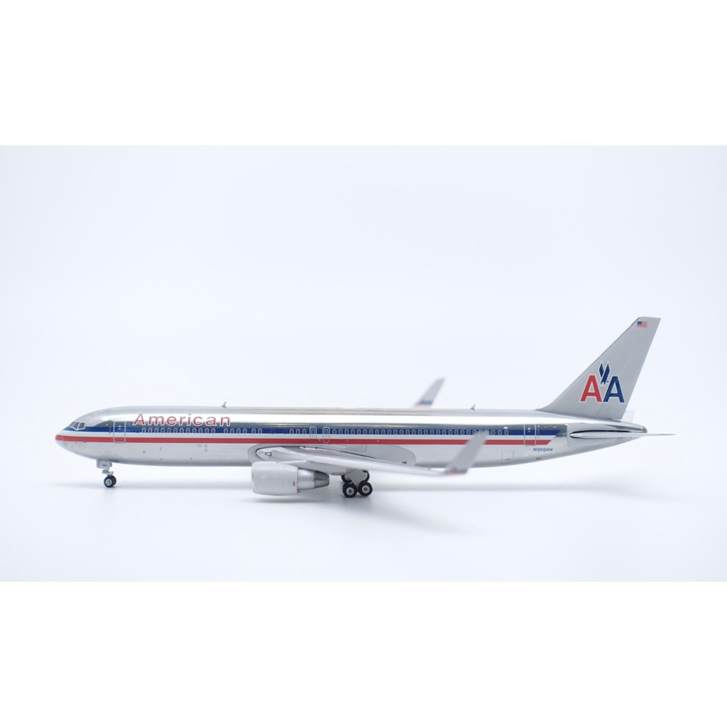 Phoenix 04556 1: 400 American Airlines B767-300ER/w N396AN