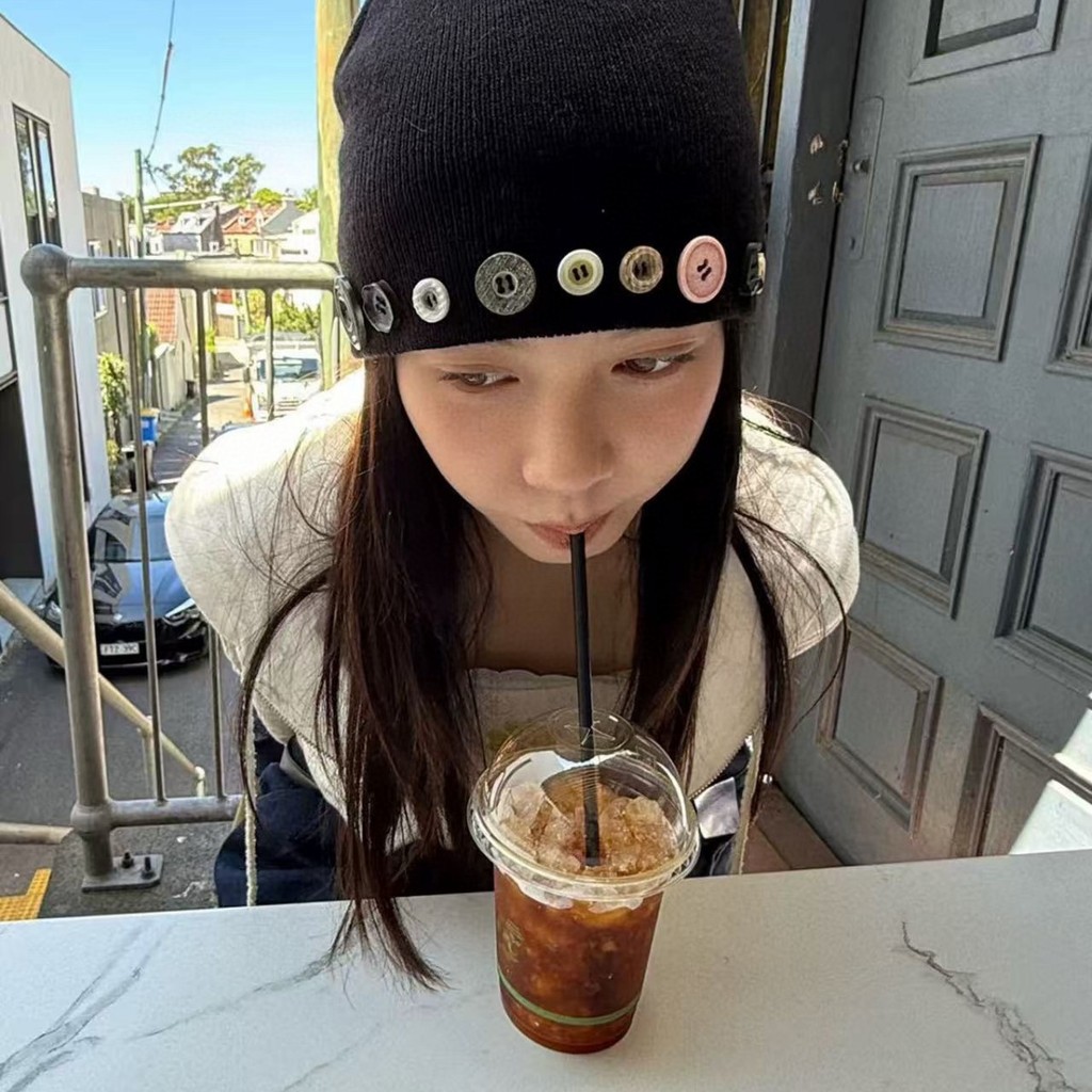 ปุ่มสีสันสดใสและหมวกถักแบบเกาหลี SR-STUDIO