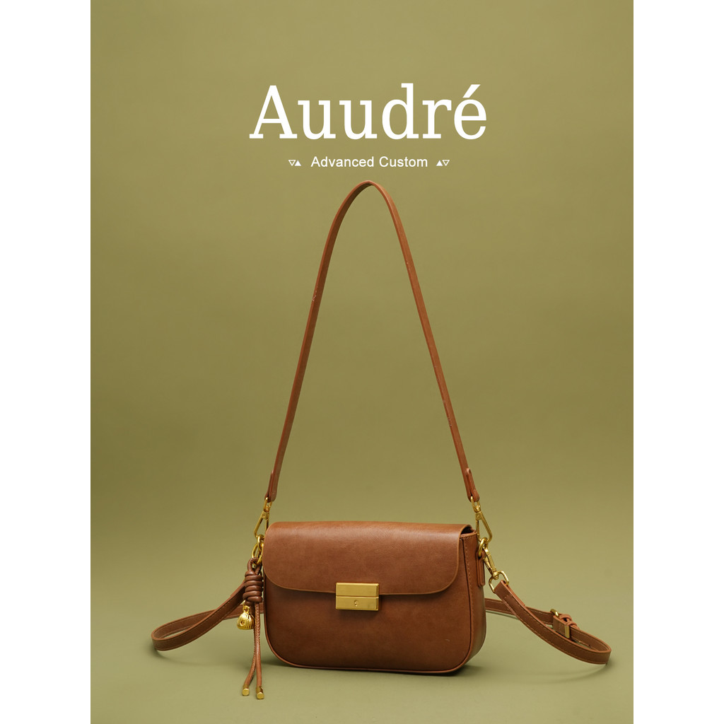 Auudre Retro Niche กระเป๋าสะพายข้างสำหรับผู้หญิงสไตล์แฟชั่นและใช้งานได้หลากหลาย