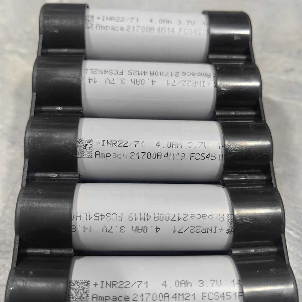 สั่งทำแบตเตอรี่ลิเธี่ยมสำหรับเครื่องมือไฟฟ้า 18650/21700 เซลล์ Lishen/Samsung/ATL