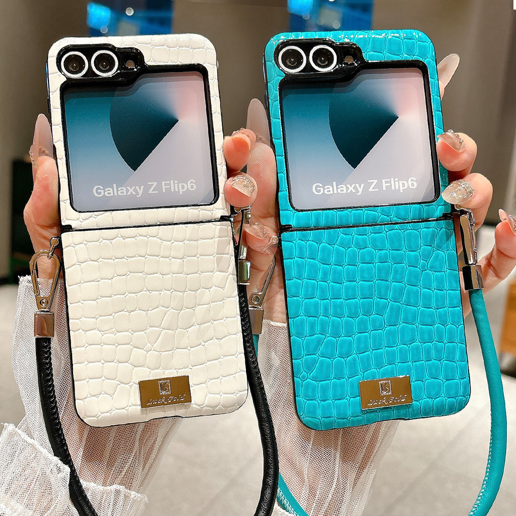 หนังจระเข้พร้อมปลอกเชือกเส้นเล็ก Samsung Galaxy Z Flip 7 Case Samsung Z Flip 6 Case Z Flip 5 Case พร