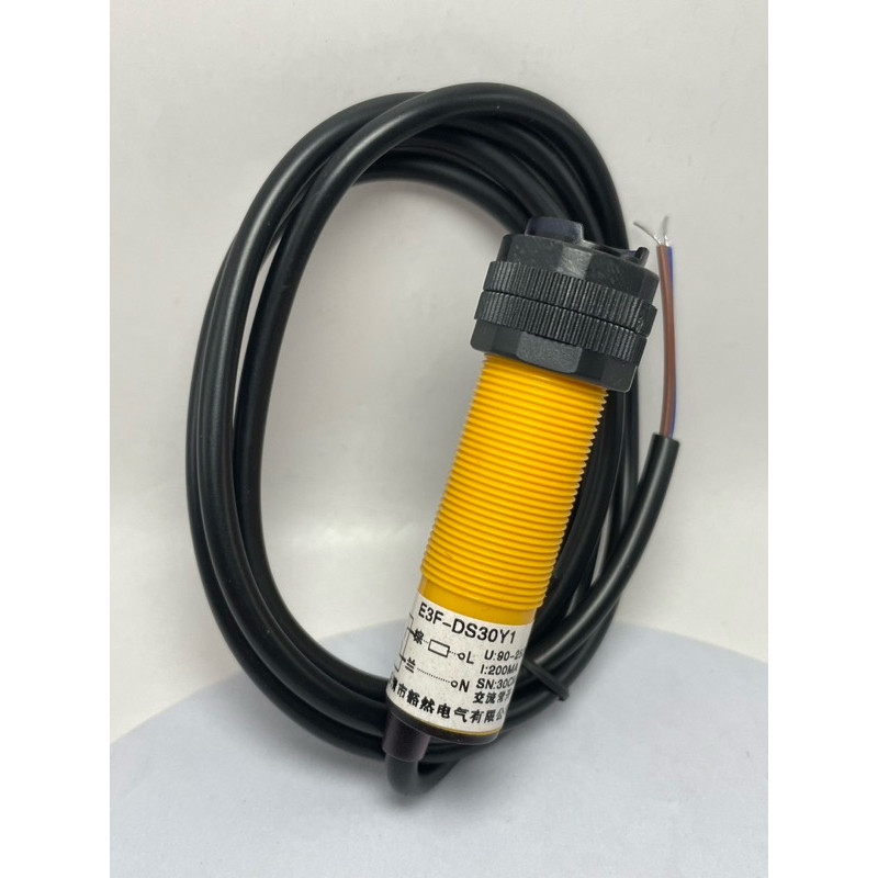 เซ็นเซอร์ ตรวจจับ E3F-DS30Y1 90-250VAC 30cm พร้อมส่ง