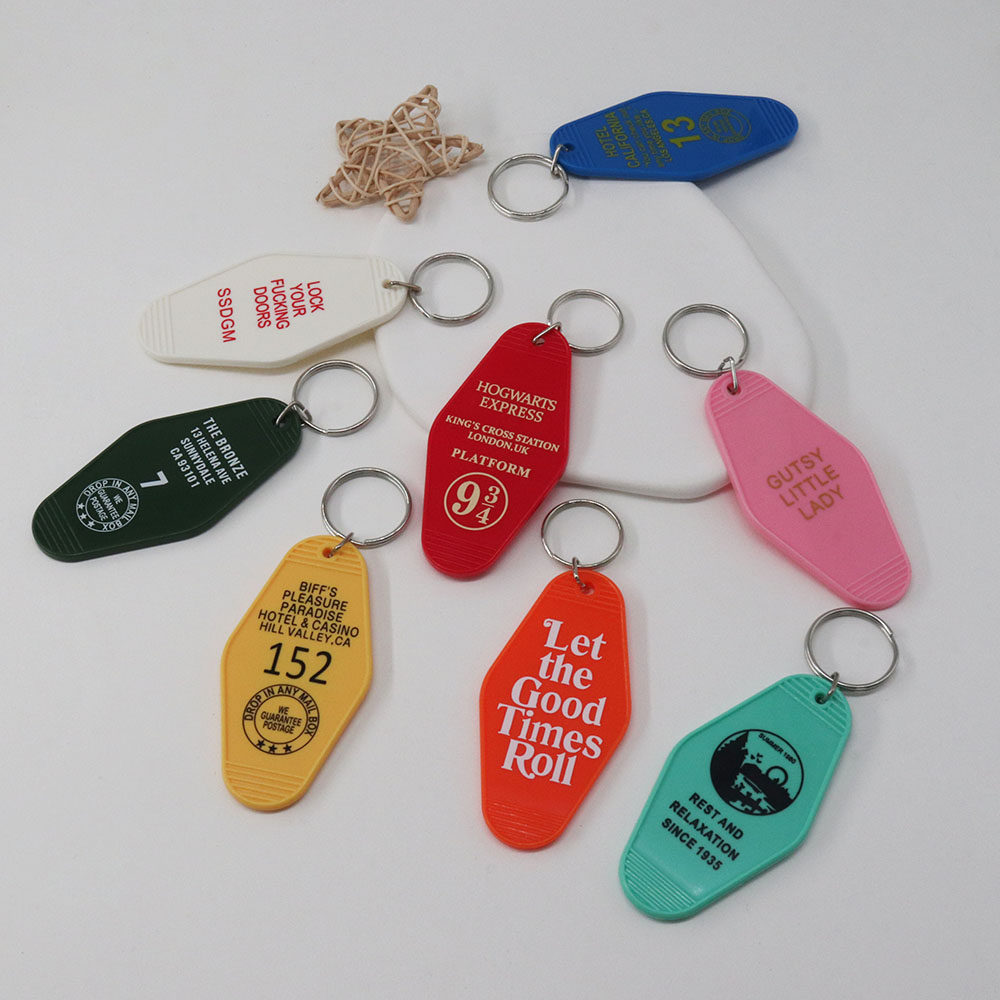 พวงกุญแจ alphabet พวงกุญแจโรงแรมอะคริลิคพลาสติกตัวอักษรพวงกุญแจตกแต่ง