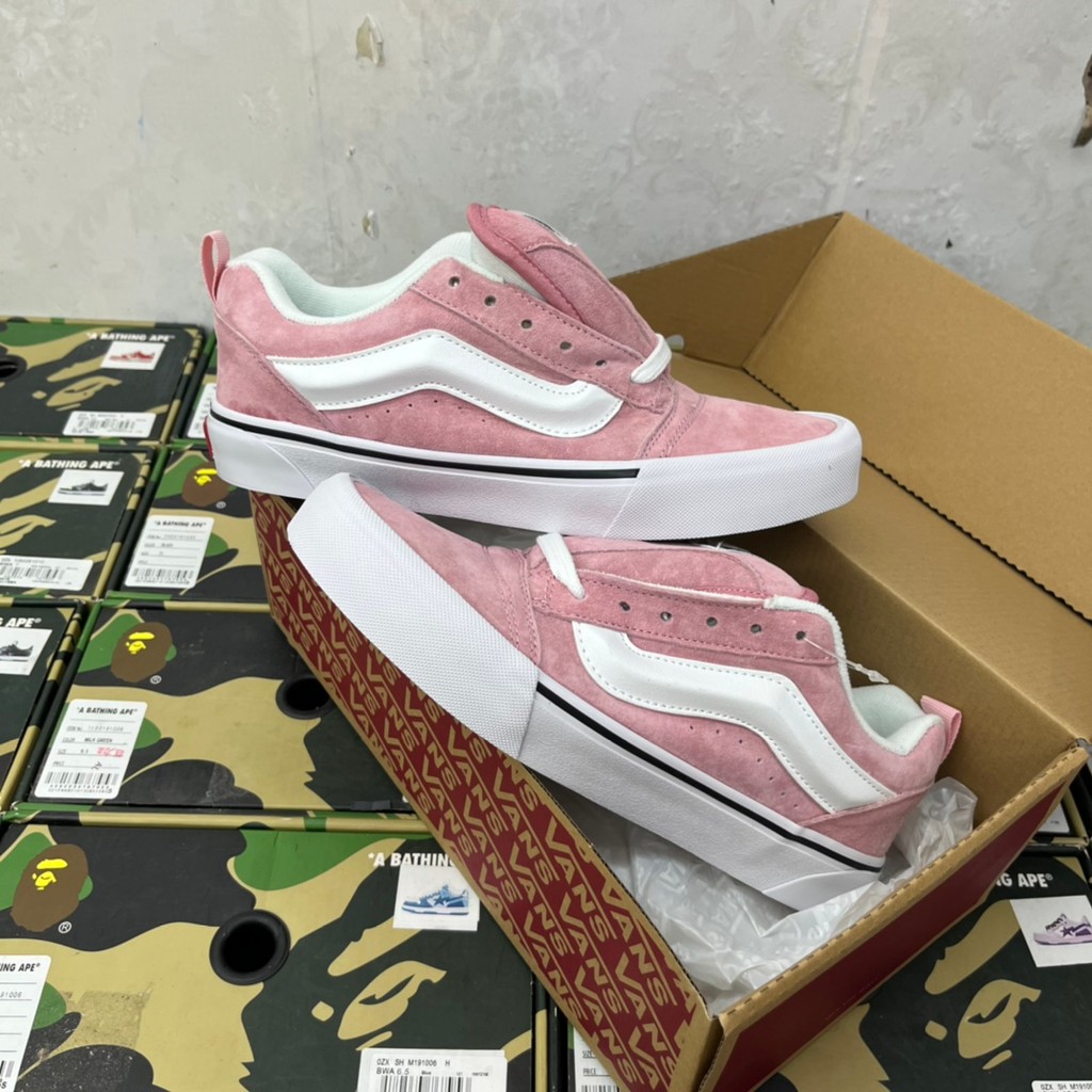Vans Knu Skool รองเท้าบอร์ดลําลองตัดต่ําสีชมพู