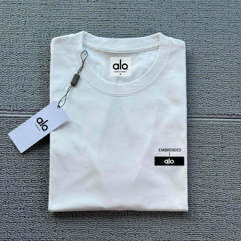 AOL เสื้อยืดผู้ชาย 100% ผ้าฝ้ายพรีเมียม แขนสั้น รอบคอดีไซน์คลาสสิก สวมใส่ง่ายสำหรับทุกวัน
