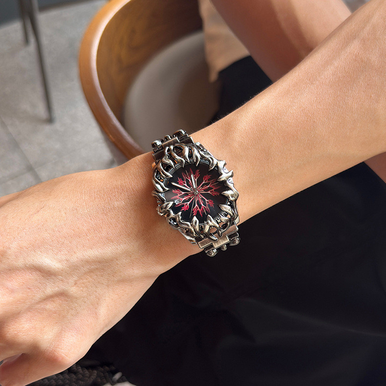 Millennium Claw Watch alabaster Style Retro y2k ยุโรปอเมริกันนาฬิการูปพิเศษ ins Niche Watch