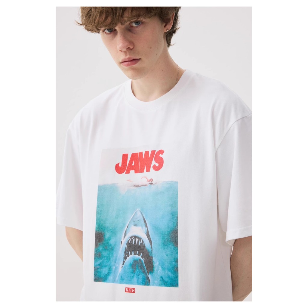 Kith Co-Branded Great White Shark JAWS โปสเตอร์ญี่ปุ่นที่สวยงามอินเทรนด์หลวมสบายๆผู้ชายผู้หญิงผ้าฝ้ายแขนสั้น