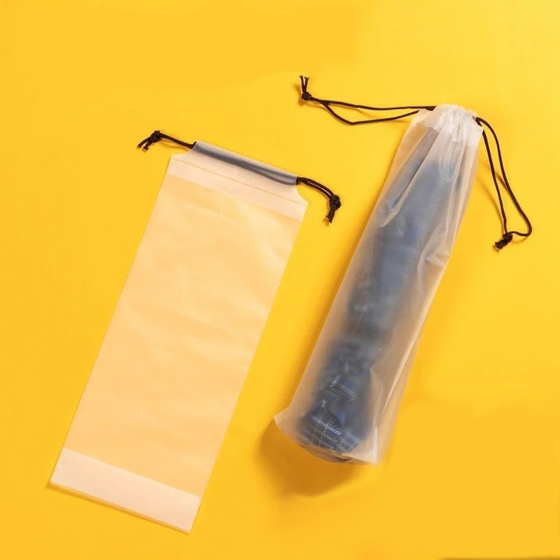 ร่มพับได้กันน้ําและโปร่งใส ออกแบบสายรัด.Drawstring Design ใช้งานสะดวกในการออกทริวด้วยรถ