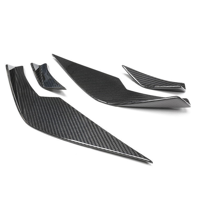 คุณภาพสูง 100% คาร์บอนไฟเบอร์แห้ง VS สไตล์ด้านข้าง Splitters Trims กันชนหน้า Canards สําหรับ BMW G80