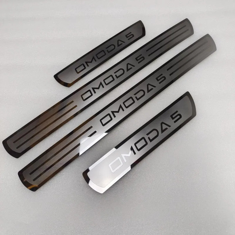 อุปกรณ์ตกแต่งรถยนต์สําหรับ CHERY OMODA 5 2021-2024 จัดแต่งทรงผมประตู Sill Protector สแตนเลสประตู Sil
