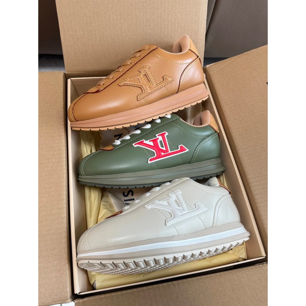 ใหม่ Louis Vuitton Louis Vuitton สินค้าใหม่อินเทรนด์ทุกวันกีฬารองเท้าแฟชั่นรองเท้าผ้าใบรองเท้าผู้หญิ