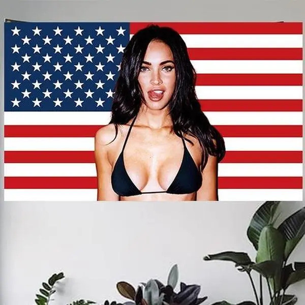 Megan Fox อเมริกันธง Tapestry สําหรับแขวนผนัง Man Cave CollegeDorm ตกแต่งห้องแบนเนอร์กลางแจ้ง 4 ทองเ