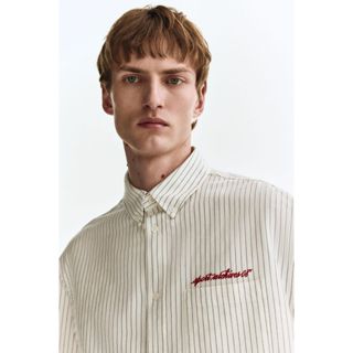 H&M(เอชแอนด์เอ็ม) เสื้อเชิ้ตอ็อกซ์ฟอร์ดทรงหลวม ผู้ชาย 130259…