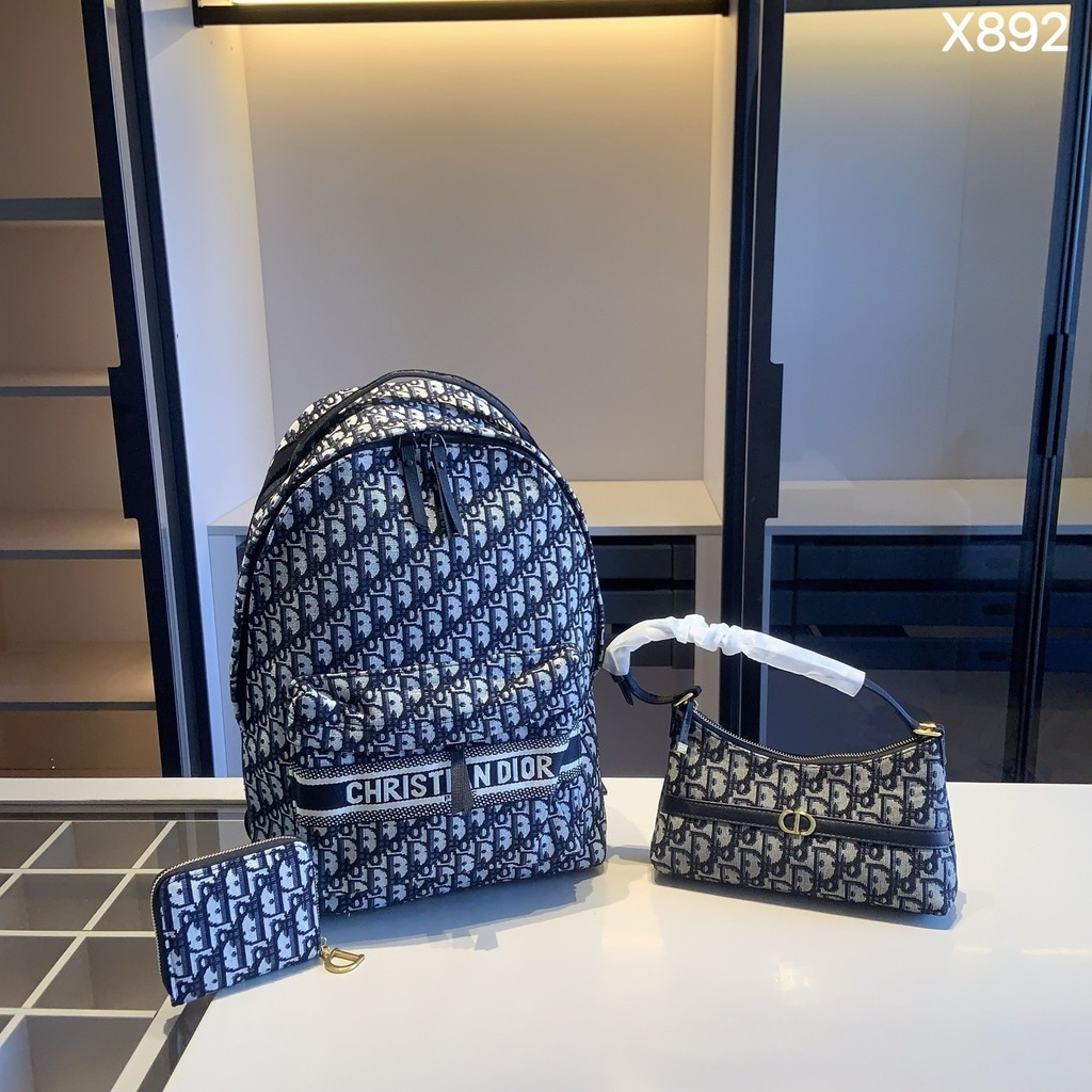 DIOR DIOR Backpack+DIOR Underarm Bag+DIOR Wallet [Size] Backpack: 28 * 44 * 11 Underarm Bag: 24 * 15