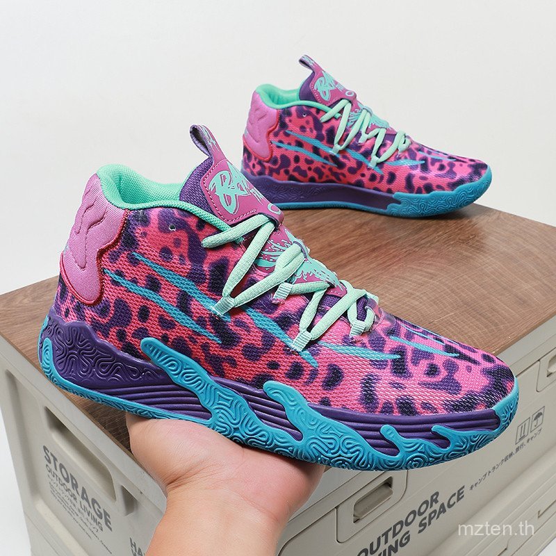 Bangsis Three Ball Three Generations Pamelo Powers พื้นยาง