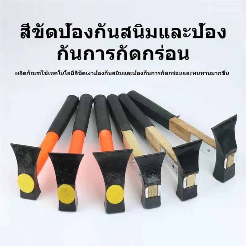 เครื่องมือช่างไม้ เช่น กบไสไม้ ขวานด้ามสั้น จอบ กบไสไม้ทรงแปดเหลี่ยม ค้อนตีเหล็ก ค้อนหัวสี่เหลี่ยม เครื่องมือก่ออิฐที่มี