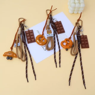 Ins สไตล์ Pretzel ขนมปังพวงกุญแจน่ารักจําลองอาหาร Key แหวนสําหรับกระเป๋าถือเครื่องประดับ