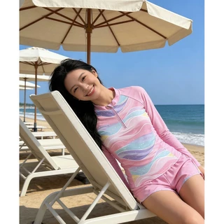 ชุดว่ายน้ำผู้ใหญ่แขนยาว ชุดว่ายน้ำผู้หญิง มีฟองน้ำถอดได้ กระโปรงกางเกง ลายใบใม้ ไซส์เดียว 31519