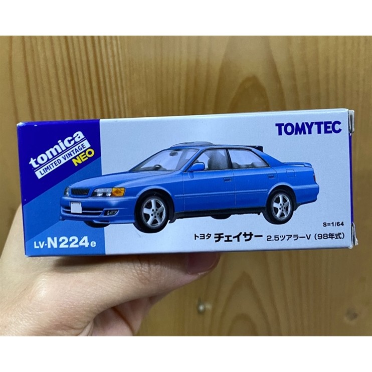Tomytec LV-N224e Toyota Chaser 2.5 Tourer V (สีน้ําเงิน) ของเล่นโมเดลรถยนต์