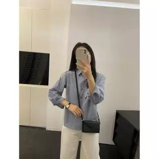 mimi#เสื้อเชิ้ตแขนยาวลายทางคลาสสิกสไตล์เรโทรลำลองสำหรับผู้หญิง ทรงหลวมใส่สบาย สไตล์เกาหลี สวมใส่ได้หลากหลายโอกาส#W716