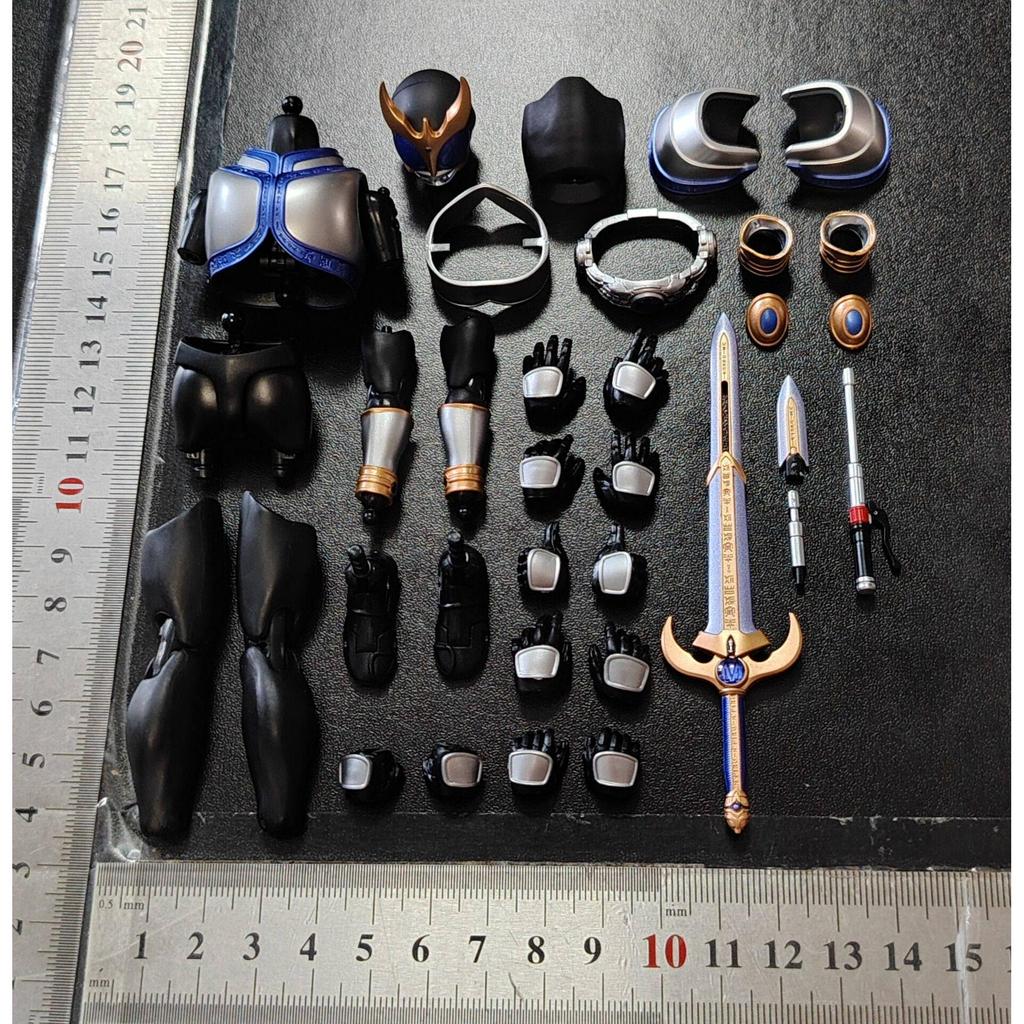 Shf จริงแกะสลักกระดูก Kamen Rider kuuga kuuga Titan Form อุปกรณ์เสริมอาหารเสริม