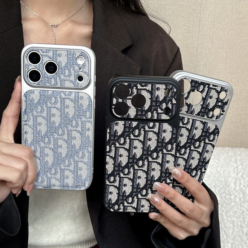 แฟชั่นแบรนด์ iPhone 18 pro max 17 pro max 16 pro max 15 pro max 14 pro max 13 Pro Max case iphone 13 16 pro 16 17 pro 15 14 case กันกระแทกผ้าปักทันทีเปลี่ยน