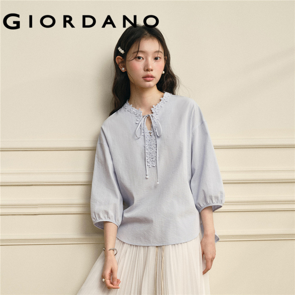 GIORDANO WOMEN Flower appliques tie v-neck 3/4 sleeve blouse 18346803