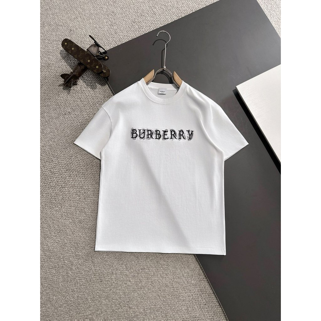 Burbe * rry2026 Star Early Spring เสื้อยืดแขนสั้นสไตล์ใหม่ชายหญิงคู่สไตล์ Commuter หลวมขนาดใหญ่แฟชั่