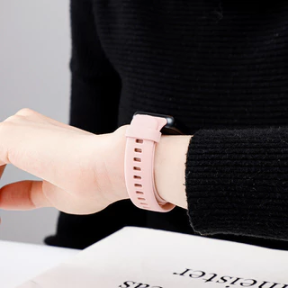 สายซิลิโคน for Huawei Band 10 9 8 7 6/Honor Band 6 7/Huawei Band 10 9 8 NFC สร้อยข้อมือกีฬายางต้นฉบับอ่อนเข็มขัดนุ่ม