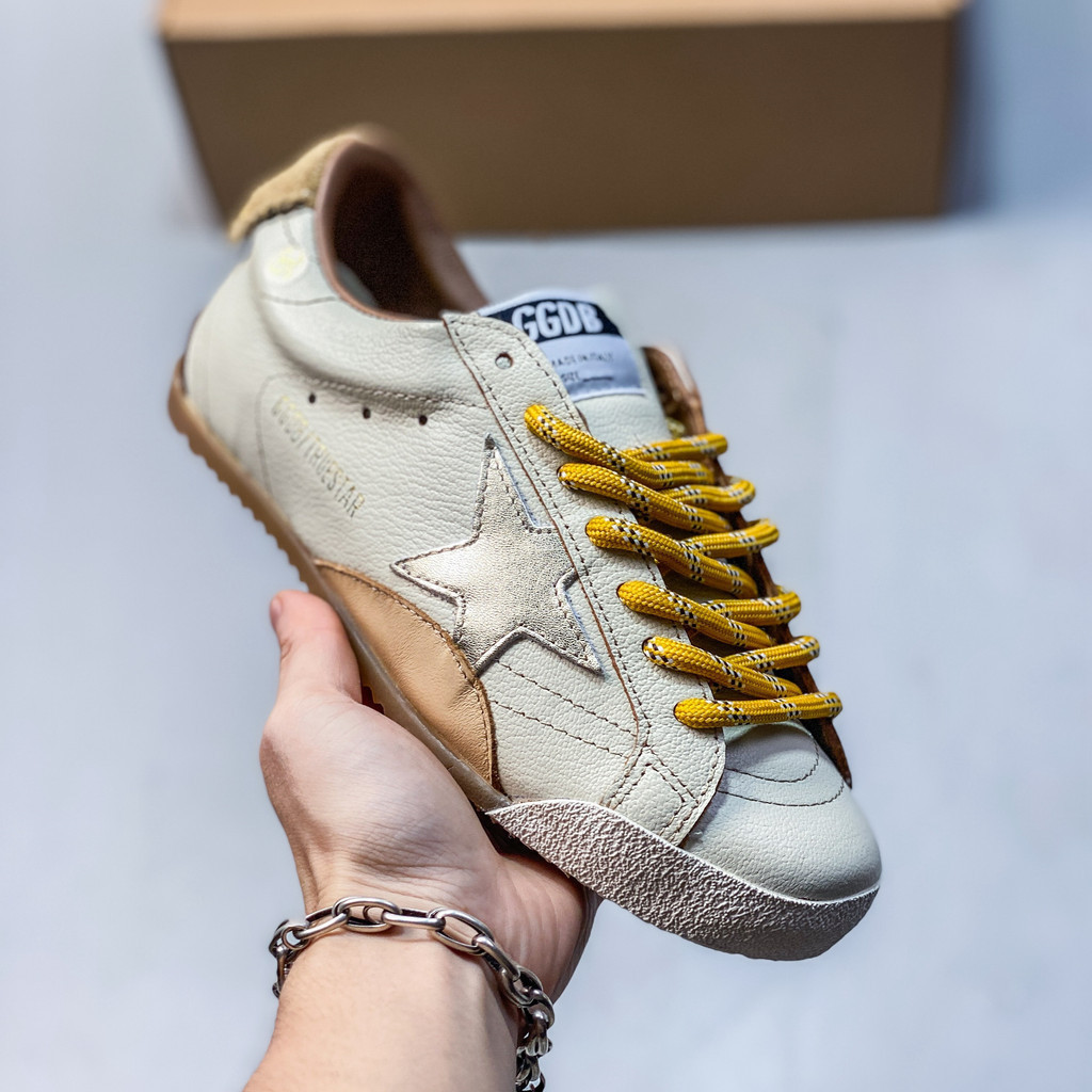 Golden Goose รองเท้าลำลองสำหรับผู้ชายและผู้หญิง