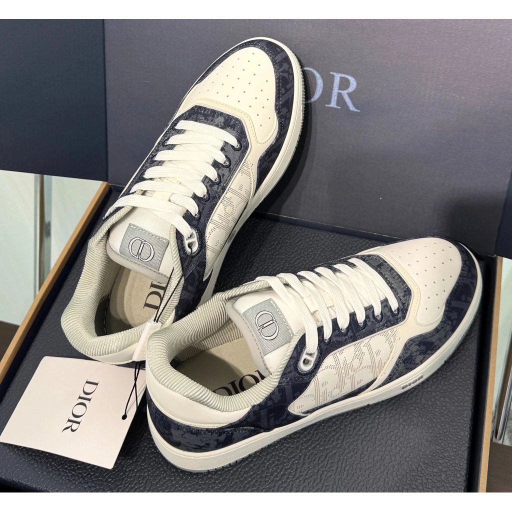 DIOR DIOR B27 รองเท้าลําลองรองเท้าผ้าใบ, ผู้ชายผู้หญิงรองเท้าคู่รักสไตล์เดียวกัน!