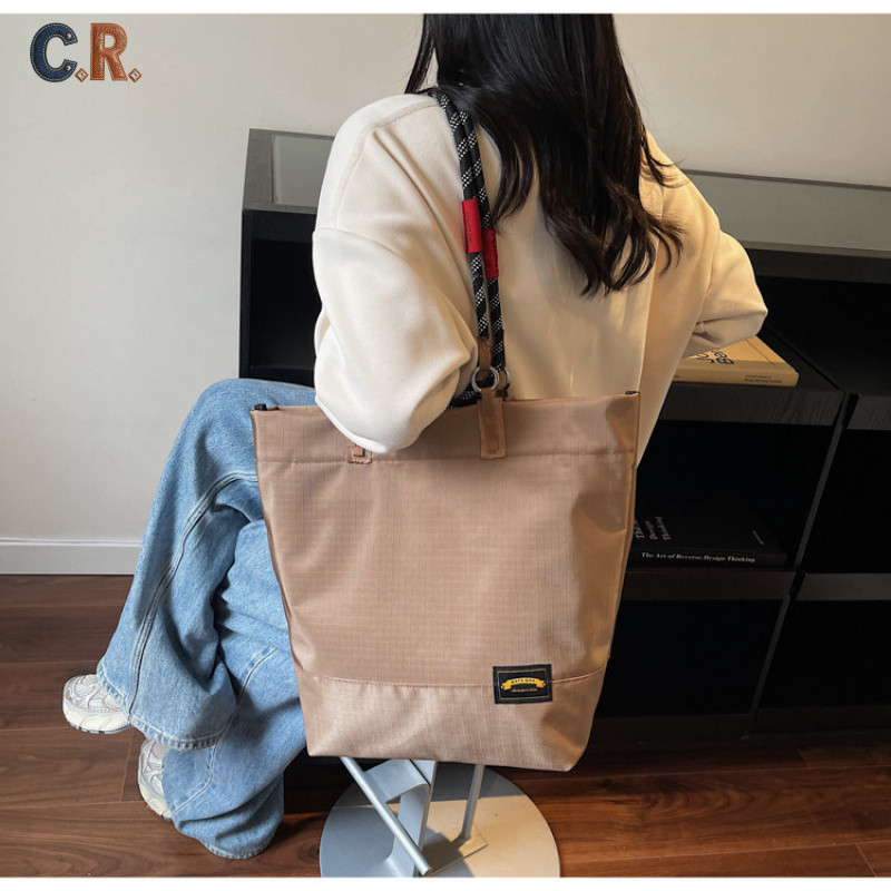 C.R.Tote bag ไนลอนแฟชั่น รูปที่ 4