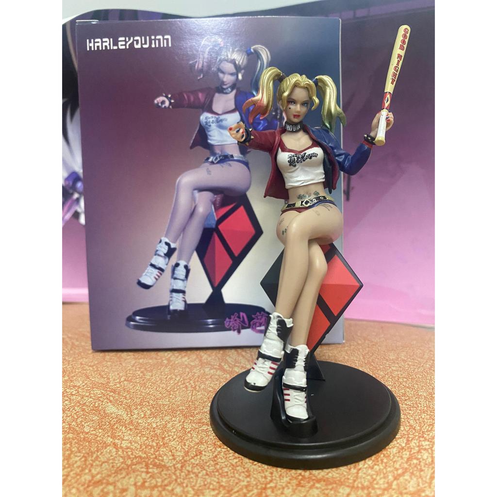 [คลังสินค้าพร้อมจัดส่งที่รวดเร็ว+สินค้าใหม่ข้อเสนอพิเศษ] Harley Quinn Harley Quinn Seated Raptor Squ