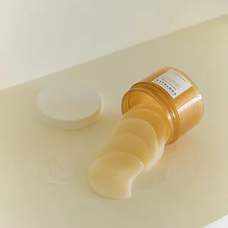 SKIN1004 Madagascar Centella Pad สกินวันโอโอโฟลว์แพด (Quick Calming 70 Pads/Hyalu-Cica 60 Pads/Tone Brightening 60 Pads)