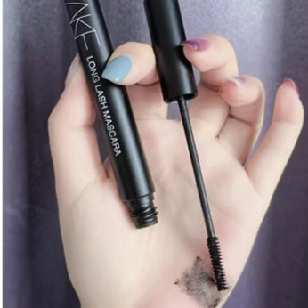 Slimmer Super มาสคาร่า Non-Irritating Primer ย้อมกันน้ํา 2025 รูปแบบ Smudged Long Curl ใช้งานง่าย ak