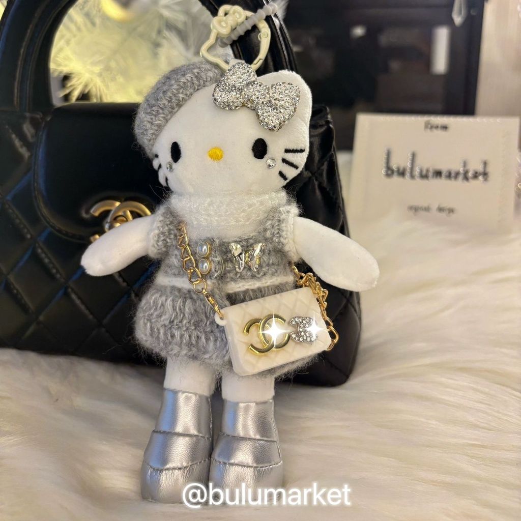 Original Chanel Style kt Cat Bag Pendant ตุ๊กตาตุ๊กตาพวงกุญแจ High-End Gift/z1.8