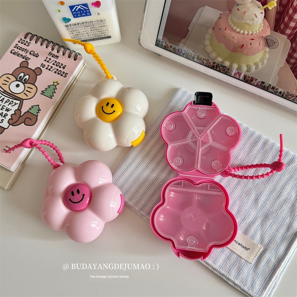 ตลับยา กล่องใส่ยา Ins Cute Sun Flower Portable Pill Box Dopamine Pill Box Portable Mini Pill Box