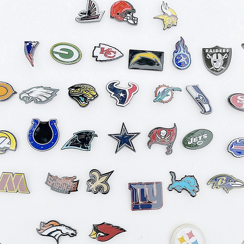 เข็มกลัดโลหะ ลายทีมฟุตบอลArizona, Miami, Seattle Dolphins และRedbirds สไตล์NFL
