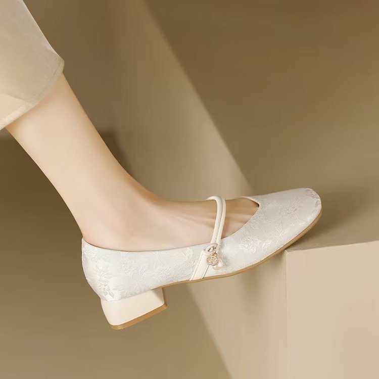 Fancylee รองเท้า Jacquard ลูกไม้ฝรั่งเศส - ส้นหนา รูปที่ 6