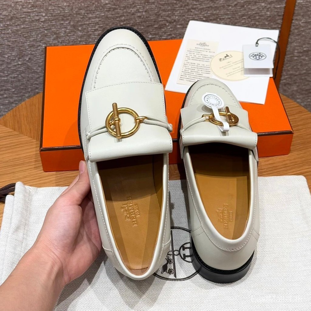 [1: 1 LOGO Correct Version] lmpact l @ afer-Loaffers
Color/C @ l @ ur: Paris White/Blanc De Par1s
Up